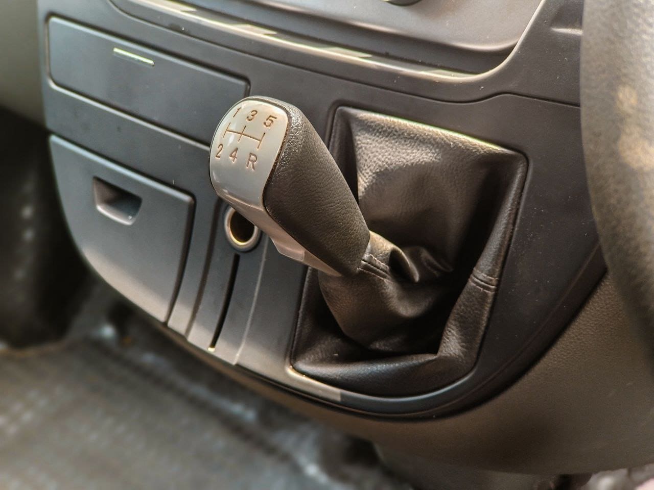 Budget MPV Excellent Car Rental