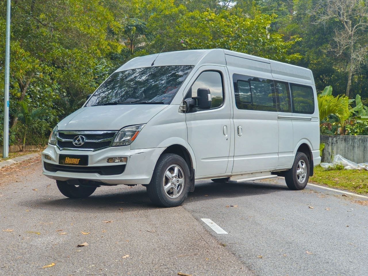 Budget MPV Excellent Car Rental