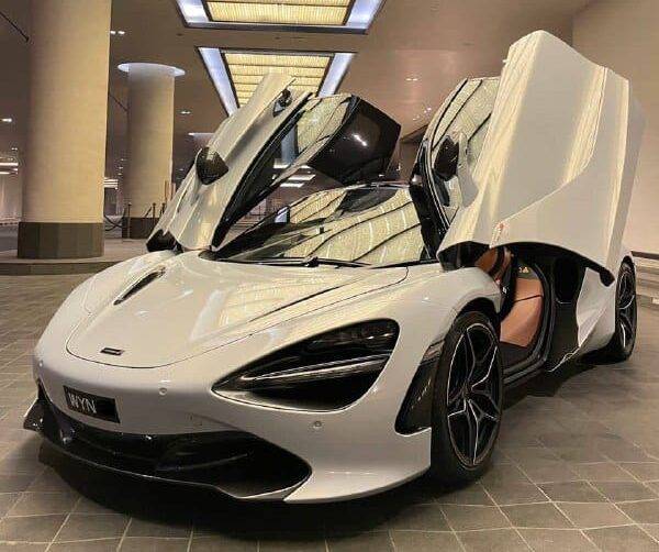 MCLAREN 720S