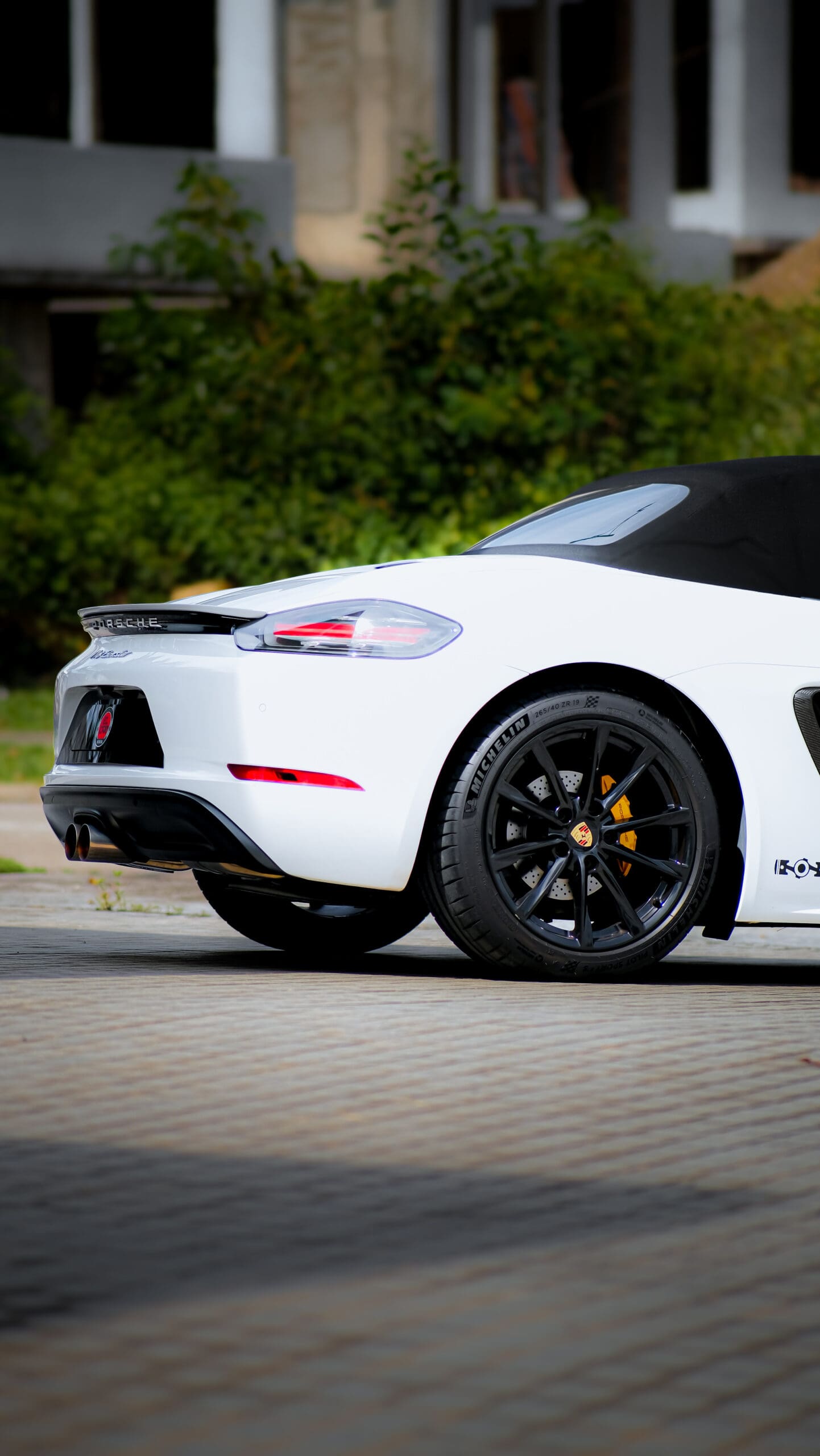 ef58f5d6-ab74-4301-b1c1-0dc893d5d6d6